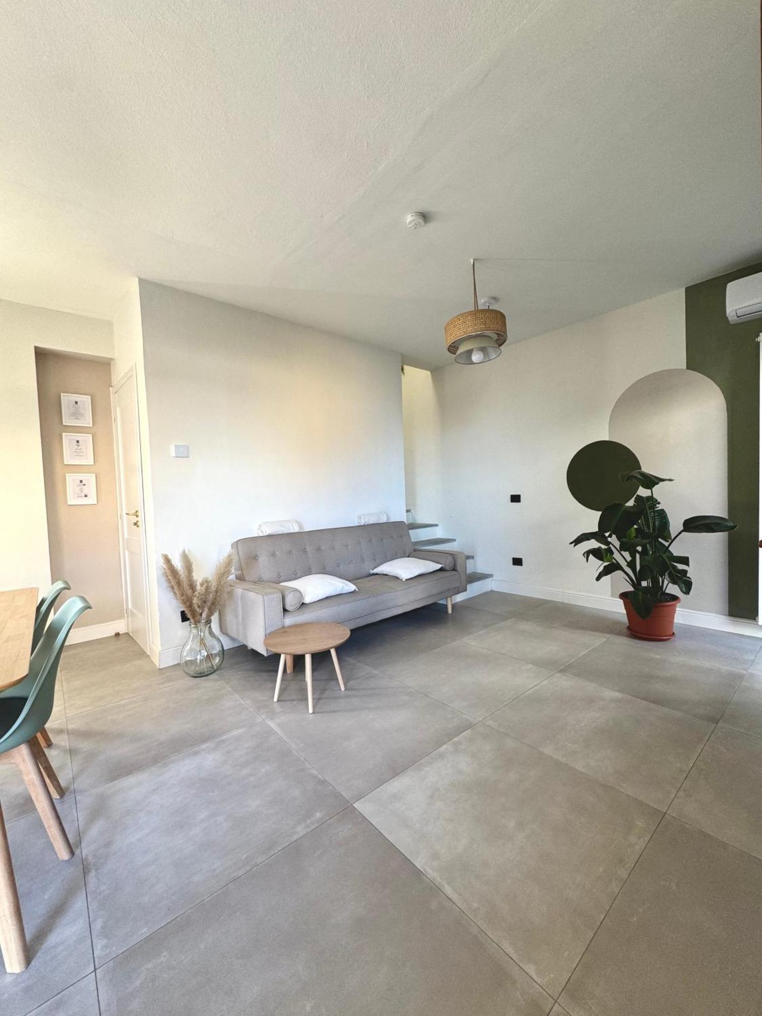 Il Cortile Del Borgo Villa Borgo Ticino Exterior photo